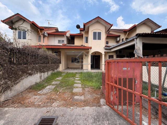 Double Storey Seksyen 7 Bandar Baru Bangi | 4R3B | Near UKM & MRT 1