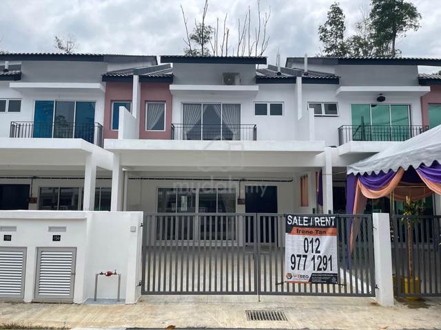 Senawang Double Storey House For Rent 1