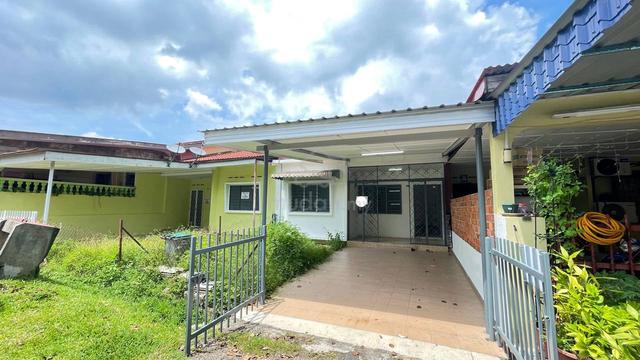 Facing Open Freehold Teres Setingkat Alor Gajah 1