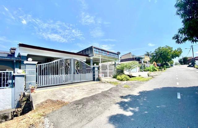 (RENOVATED) Single Storey Terrace Taman Dusun Jaya, Semenyih 1