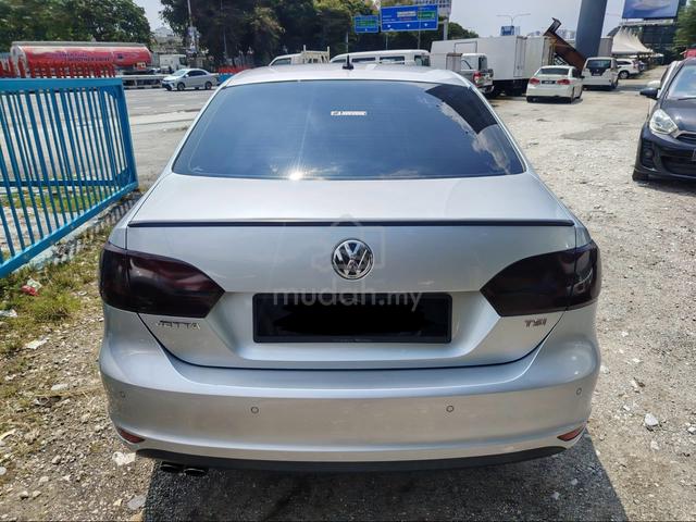 2011 Volkswagen JETTA 1.4 TSI (A) - 4