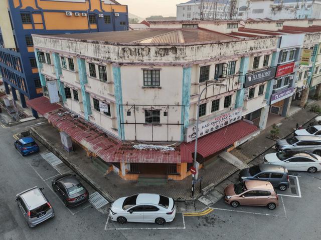 Corner Shop Kemayan Square 1