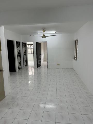 saujana apartment 1