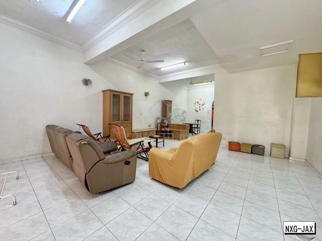 FACING MORE PARKING!! Taman Berkeley Klang Double Storey House 1