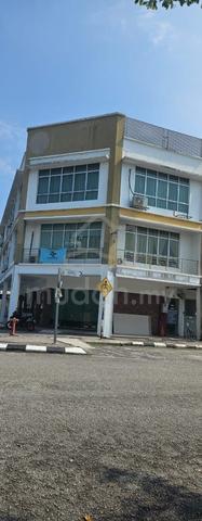 Office for rent 1