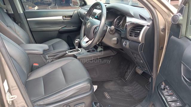 2021 Toyota HILUX 2.4 V (A) Facelift - 5