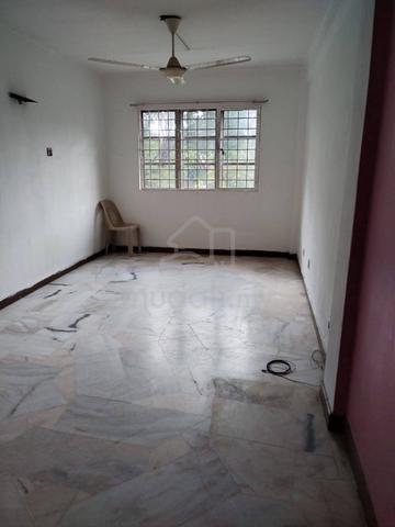 Flat PKNS Seksyen 7 Shah Alam 1