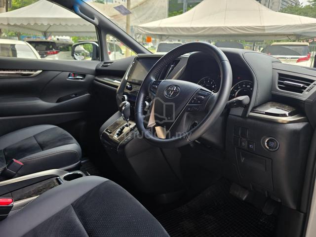 2023 Toyota ALPHARD 2.5 Type Gold 3 4.5A/33k km - 5