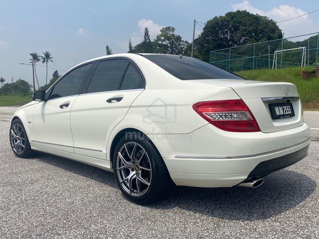 2011 Mercedes Benz C200 1.8 CGI - 2