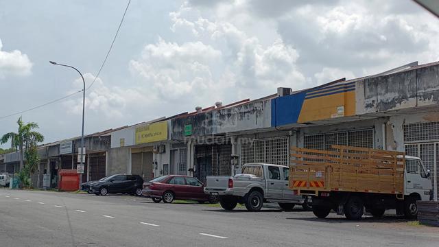 Single Sty Factory Warehouse (20x80sqft) Puchong Utama 1