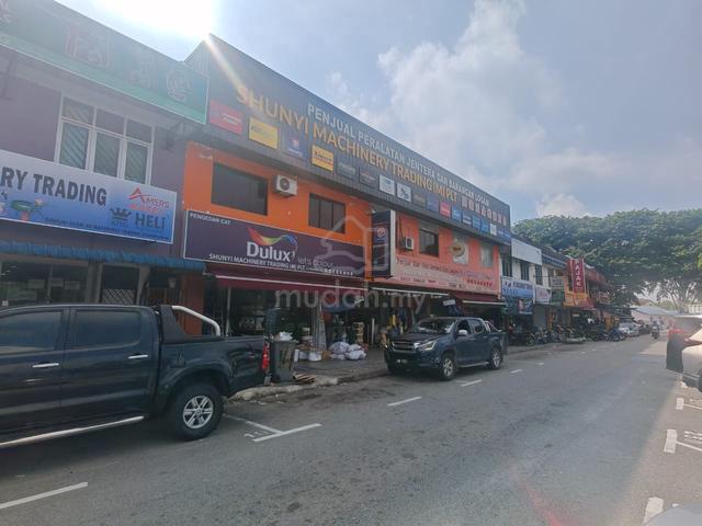 Bukit Kempas / 1.5 Storey Shop Lot / Facing Main Road 1