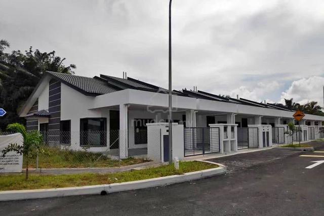 20min 🚗 to Klia2 Single Storey near WCE Highway 1