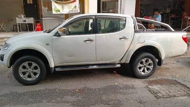 2011 Mitsubishi TRITON 3.2 KA8TGJRYZR FACELIFT (A) - 3
