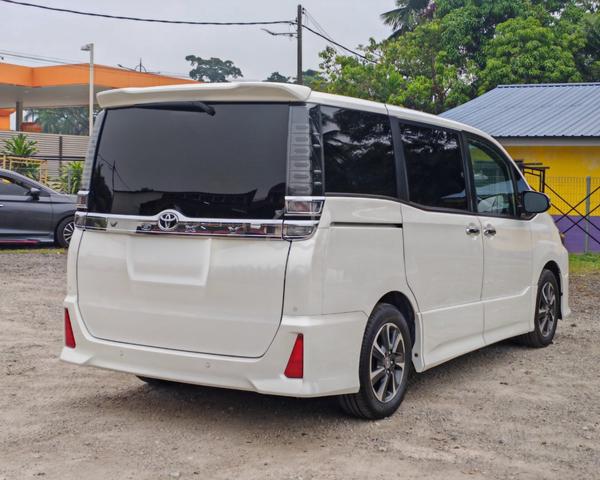 Low Mileage🔥🚗2021/25 VOXY 2.0 KIRAMEKI - 5