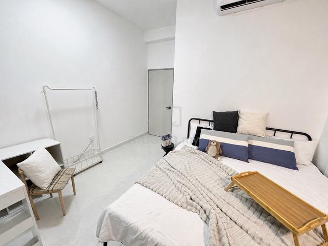MASTER ROOM at Ipoh Garden East for Rent 1