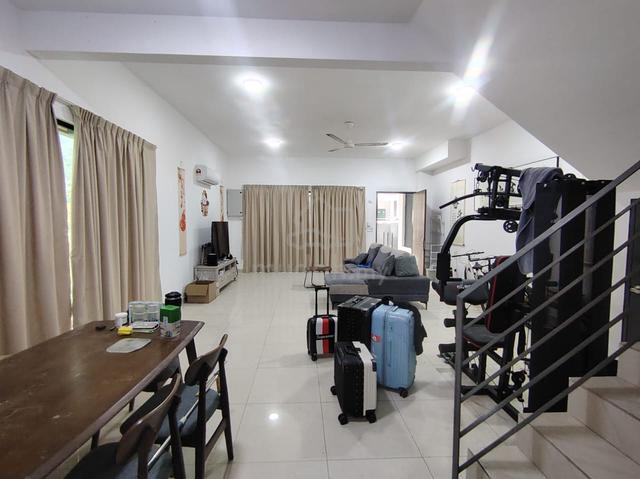 Selayang (Hijauan/One Sierra/BlueSky/Perdana Residence(CORNER/3 Storey 1