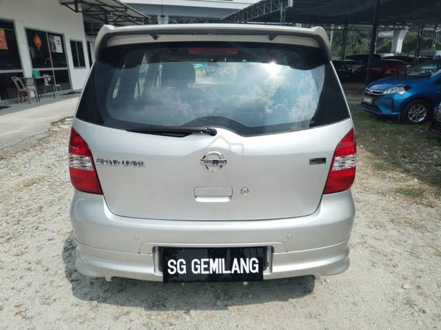 2012 Nissan GRAND LIVINA 1.6 PREMIUM/LUXURY (M) - 4