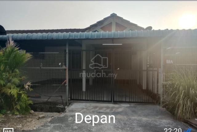 Rumah Teres Taman Sentul Jaya untuk disewa (corner lot) 1