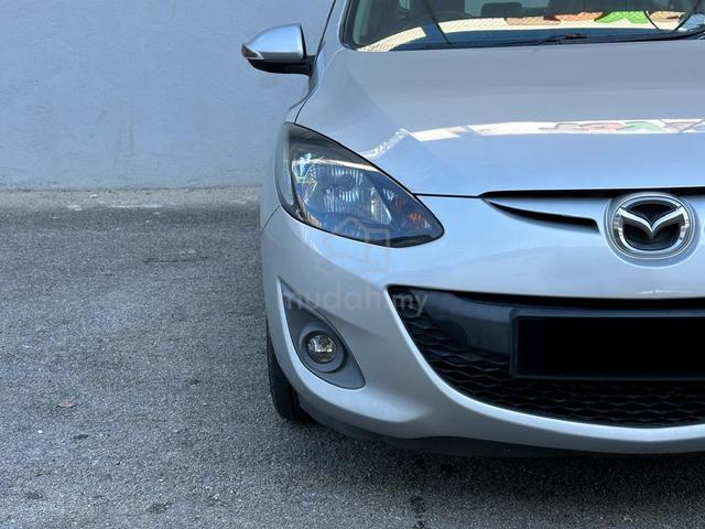 Mazda 2 1.5 (A) - 4