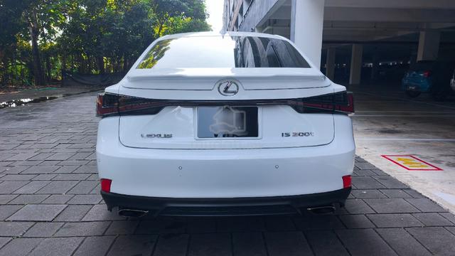 Lexus IS200T / IS300 F Sport 2.0 Turbo - 4