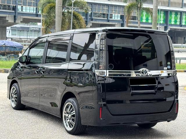 2017 Toyota VOXY X 2.0 MPV 7ST R.CAM RIMS KLES 1PD - 3