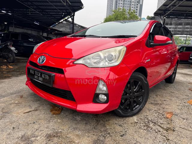 Toyota PRIUS C 1.5 (HYBRID) (A) Push Start - 3