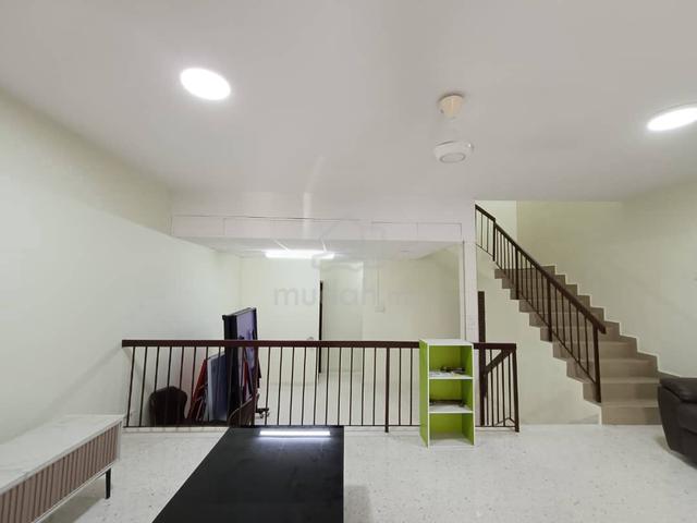 2 Storey Terraced House For Sale at Selayang Utama 1