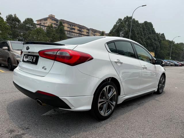 2016 LOAN KEDAI Kia CERATO 1.6 (A) MUKA 1000 - 2
