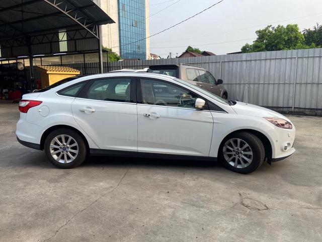 2012 Ford FOCUS 2.0 GHIA FACELIFT (A) - 4