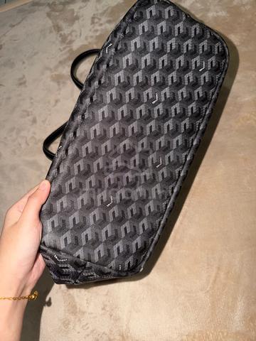 christy ng totebag - photo 3 of 6