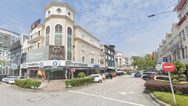 Kota Damansara Dataran Sunway 3 Storey ShopLot , Ground Floor 1