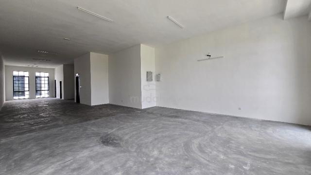 Eco Majestic, Spacious 1st floor shop-office, Facing Main Road 1