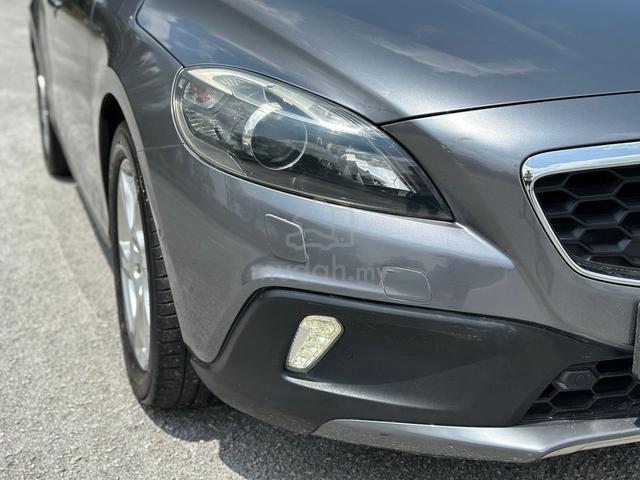 2016 Volvo V40 2.0 CC T5 FULL SERVICE RECORD - 3