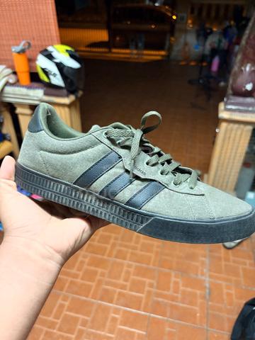 Adidas - photo 3 of 5