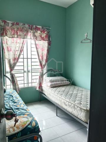 Shared room for female @ Tropika Villa Apt, Sg Tangkas 1