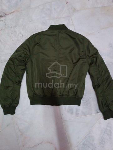 Jacket, outerwear - photo 4 of 5