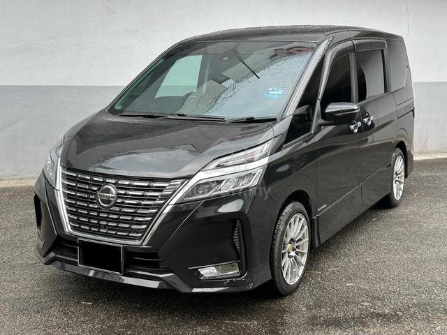 Nissan SERENA 2.0 S-HYBRID HIGHWAY STAR - 2