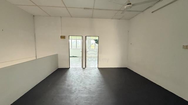 Tanjong Malim 1st Floor Shop Office for RENT 1