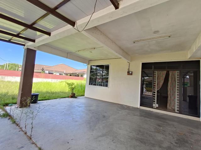 Single-Storey Semi-D with Spacious Land in Taman Lagenda, Padang Serai 1