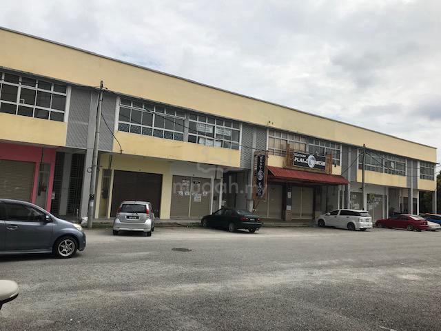 Semenyih Parklands @ Beranang 2 Storey Shop. Semenyih 1