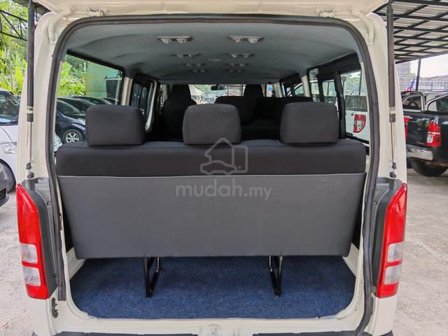 2017 Toyota HIACE 2.5 ENHANCED (M) - 5
