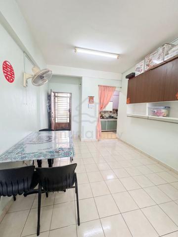 Indah Court Apartment (Bukit Indah) 1