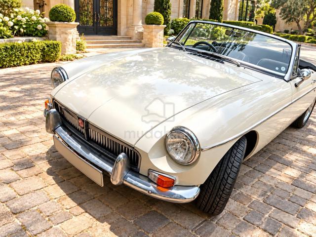 Mg MGB 1.8 GT (M)60 yrs vintage 60k done fine new - 2