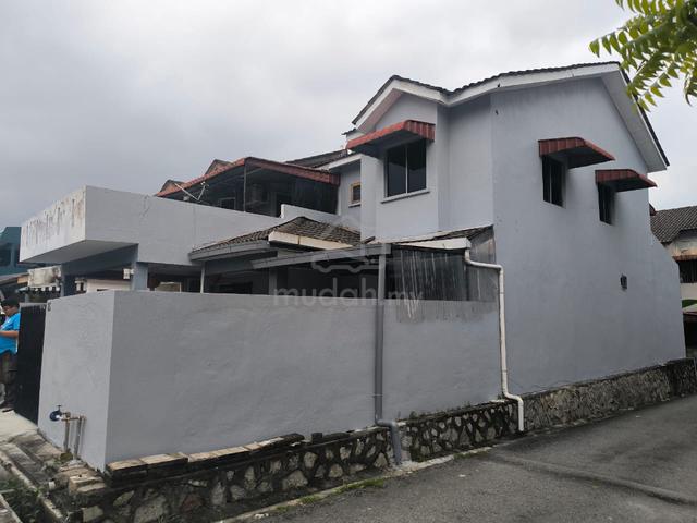 Double storey terrace house 1