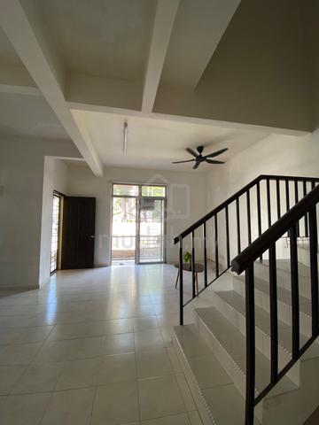 Double Storey Semi Detached Taman Tasik Utama near UTEM Kelej Komuniti 1