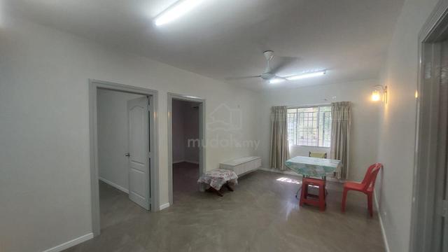 Permai Lakeview Apartment 1