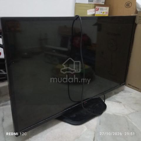 55 inch TV for sale  - photo 2 of 2
