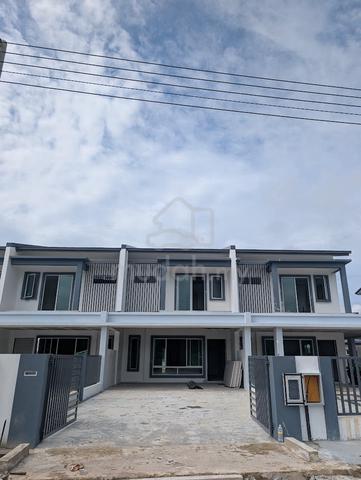 Matang LARGE Double Storey Move in Soon 2