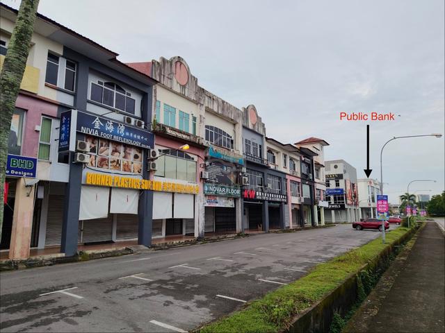 First Floor Shop Lot For Rent – 3 Miles, Kuching 1