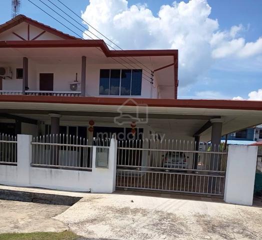 Double Storey Corner Jalan Salim Sibu 1